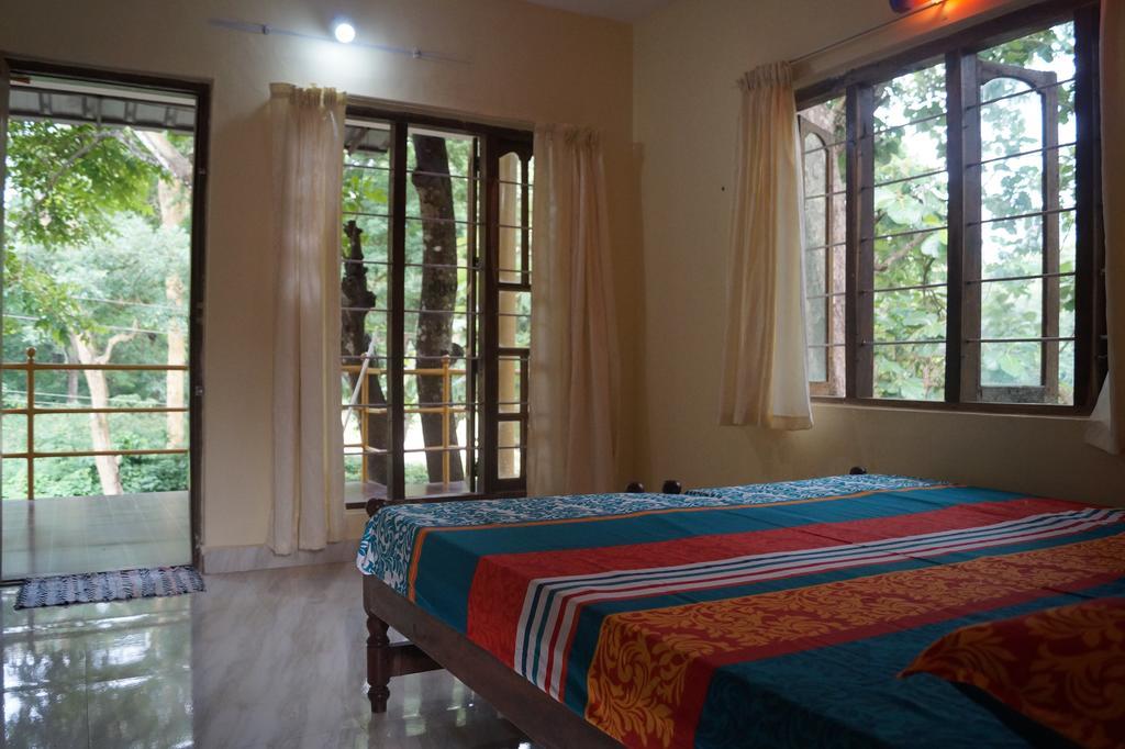 Jungleparadiso Homestay เทกคาดี ภายนอก รูปภาพ